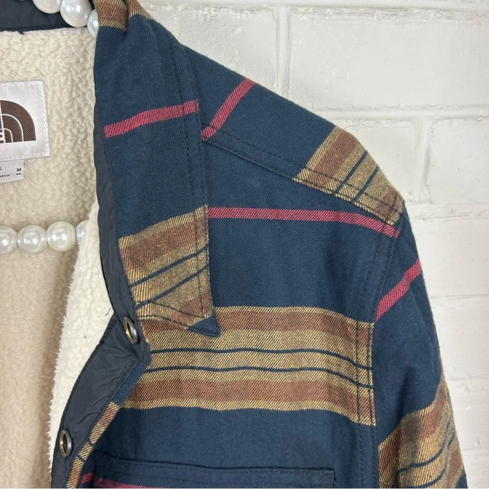 The North Face Men’s Striped Thick Sherpa Shacket Button Front Light Jacket